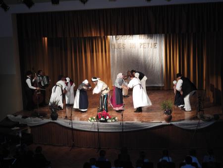 Prireditev Druži naju ples in petje 2019 21